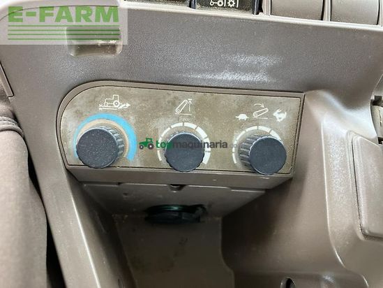 Tractor agrícola - John Deere - 6215r