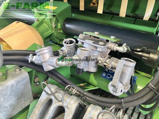 Empacadora gigant - Krone - comprima f 125 xc