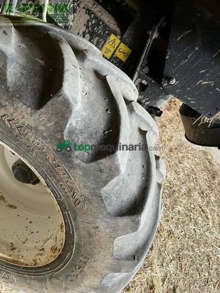 Cosechadora de Cereal - New Holland - csx 7070