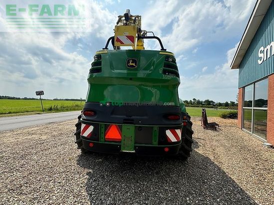 Cosechadora de Cereal - John Deere - 8700