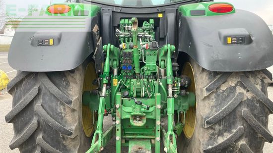 Tractor agrícola - John Deere - 6215R