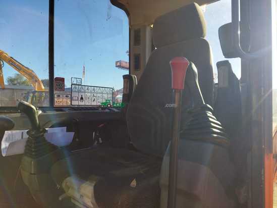 Miniexcavadora DOOSAN DX85R-3