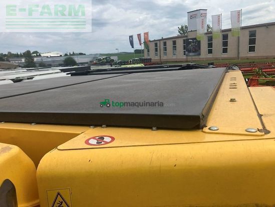 Cosechadora de Cereal - New Holland - cr 9.80