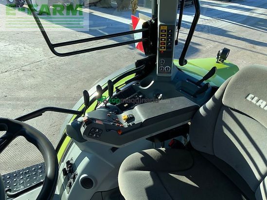Tractor agrícola - Claas - 650 arion tractor (st25367)