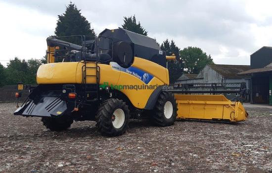 Cosechadora de Cereal - New Holland - CR 9080