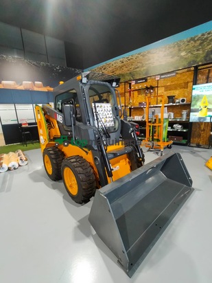 Minicargadora - MB CDM308