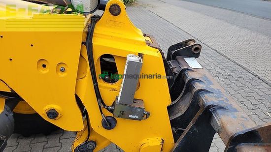 Telescopica - JCB - tm 320s agri