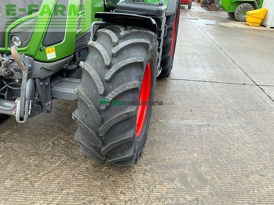 Tractor agrícola - Fendt - 718 power plus tractor (st24749)