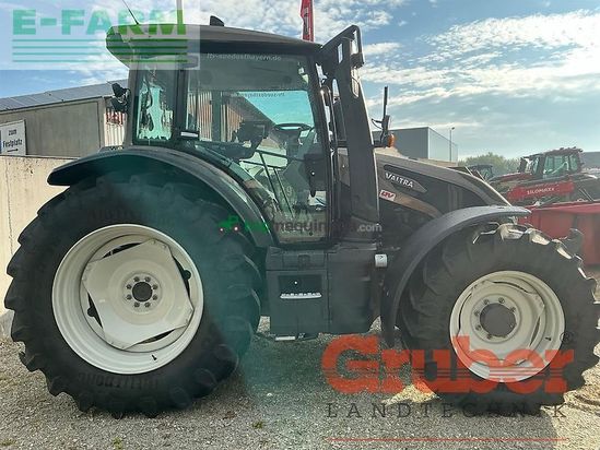 Tractor agrícola - Valtra - g 135 v 1b9