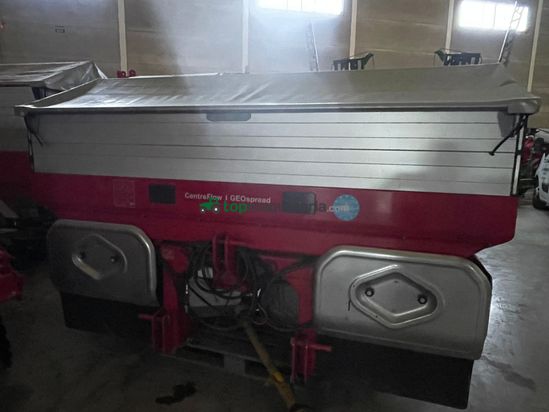 Abonadora Kverneland Geospread de 3000kg