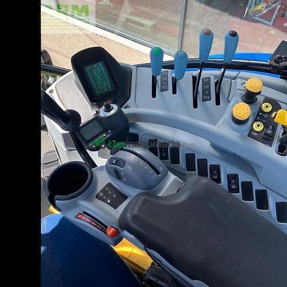 Tractor agrícola - New Holland - t 7.165 s S