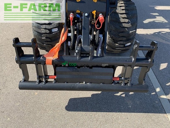 Minicargadora - JCB - 403 plus