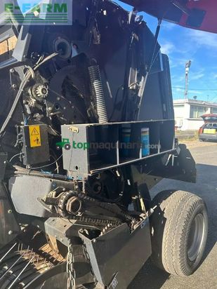 Empacadora gigant - Kuhn - vb2160