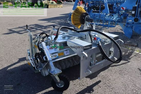 Riego -  - fliegl agrocenter kehrmaschine 1550