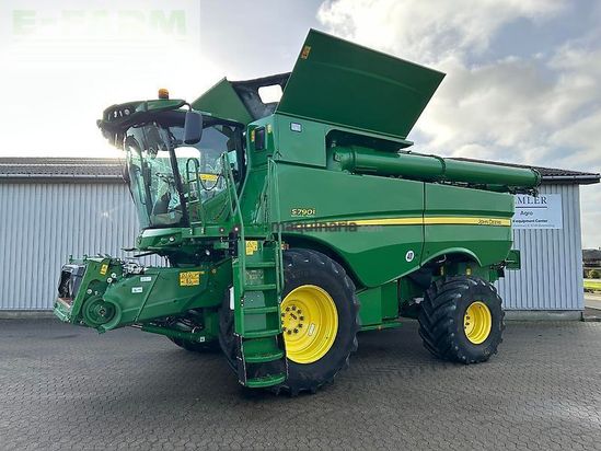 Cosechadora de Cereal - John Deere - s785