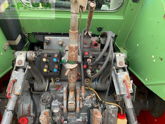 Tractor agrícola - Fendt - 716 tractor (st25458)