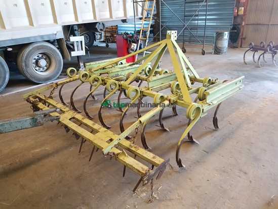 Cultivador de 3 filas