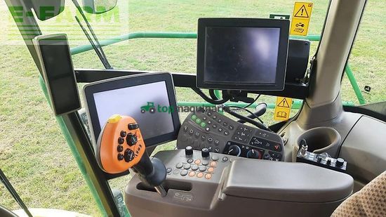 Cosechadora de Cereal - John Deere - 8400