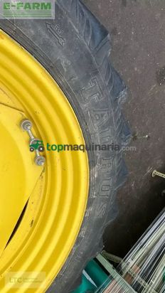 Tractor agrícola - Claas - arion 530