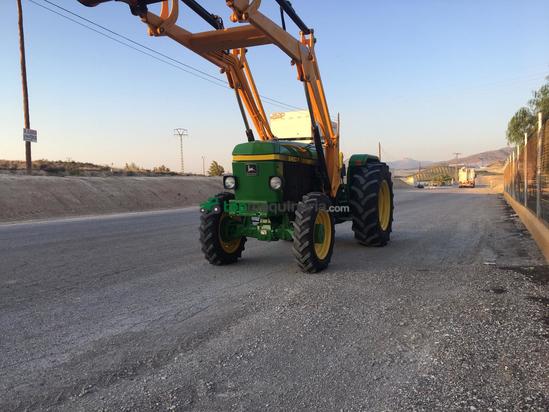 Tractor agrícola - John Deere - 2450F