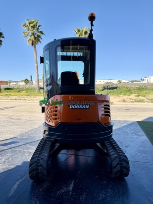 Excavadora Doosan DX35 Z