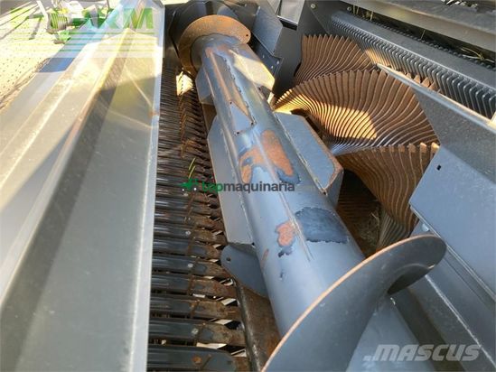 Empacadora gigant - Claas - quadrant 5300 fc