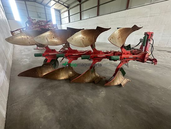 Arado reversible de 4 cuerpos Marca Sanchez