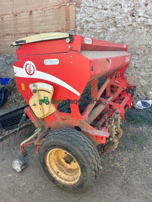 Sembradora Lamusa seminueva de 3 m