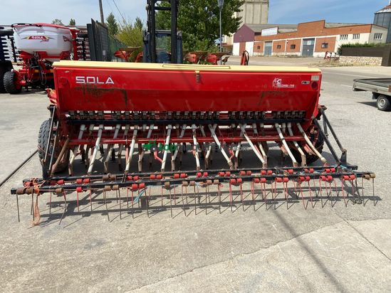 Sembradora en línea convencional - Sola Tricombi-194