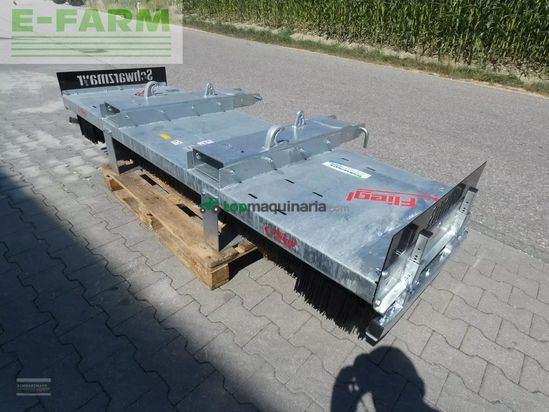 Riego -  - fliegl agrocenter kehrbesen löwe 250