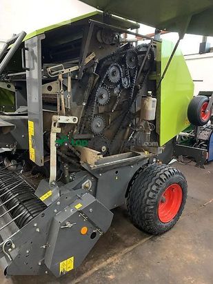 Empacadora gigant - Claas - rollant 350 rc