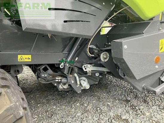 Empacadora gigant - Claas - quadrant 4200 rc