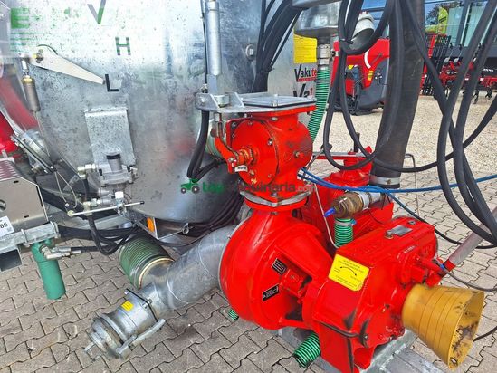 Cisterna - Vakutec - va 8300 mit turbofüller und 9m schleppschuverte