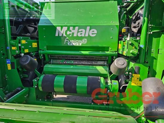 Empacadora gigant - McHale - fusion 3 plus