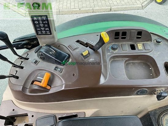 Tractor agrícola - John Deere - 5820