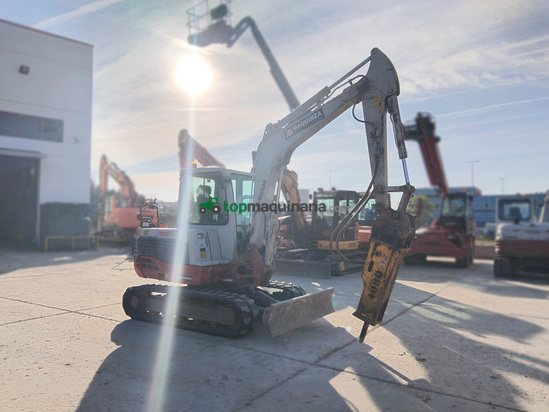 Miniexcavadora TAKEUCHI TB250