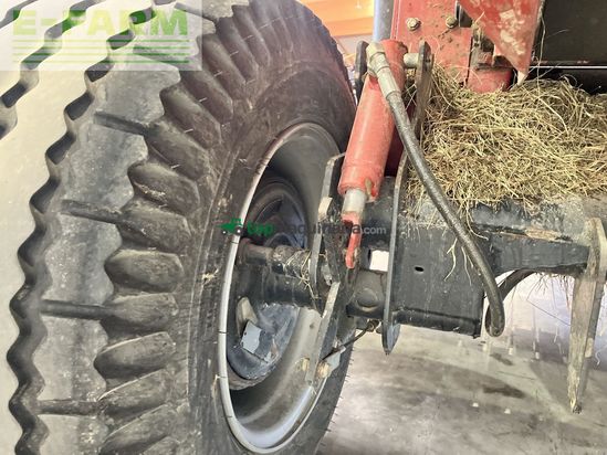 Empacadora gigant - New Holland - br 740