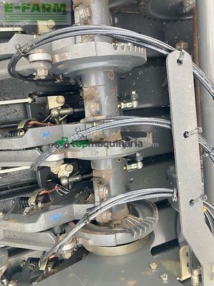 Empacadora gigant - Claas - quadrant 5200 fc tandem