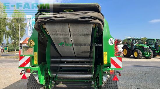 Empacadora gigant - John Deere - V461R