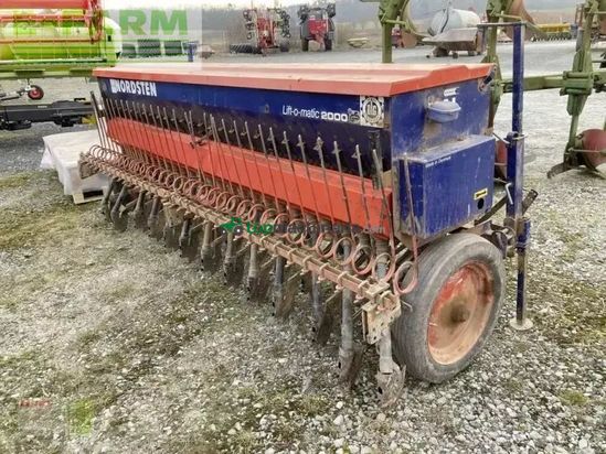 Sembradora - Nordsten - clg 300d mk ii