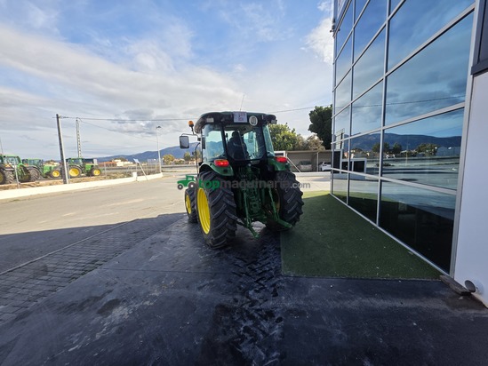 Tractor agrícola - John Deere - 5820