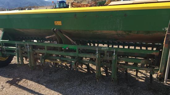 Sembradora en línea convencional - Gil