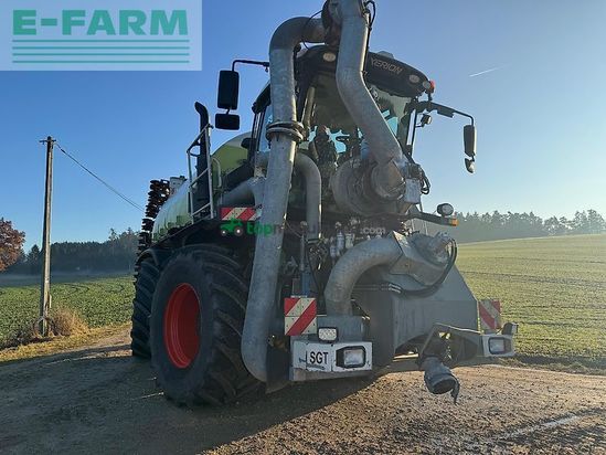 Tractor agrícola - Claas - xerion 3800 saddle trac mit sgt gülleaufbau