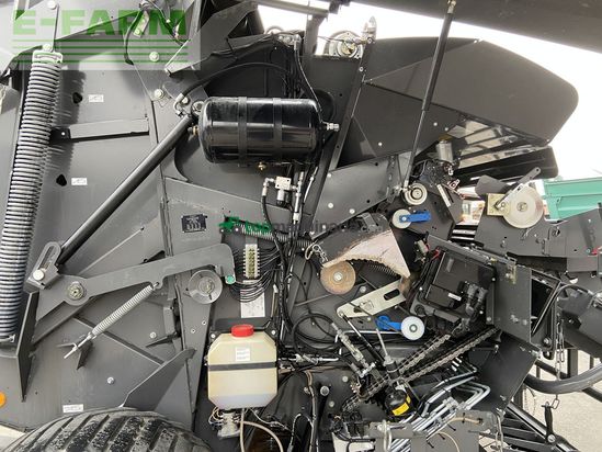 Empacadora gigant - Fendt - rotana 160 v