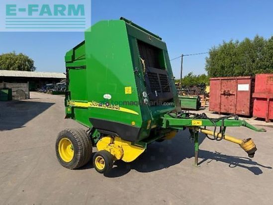 Empacadora gigant - John Deere - 592