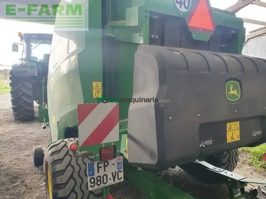 Empacadora gigant - John Deere - v451m