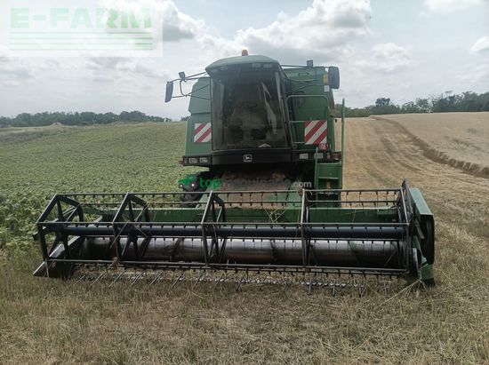 Cosechadora de Cereal - John Deere - 2256