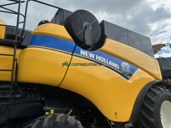Cosechadora de Cereal - New Holland - CX8.70