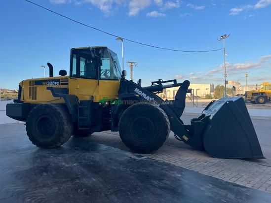 Pala cargadora -KOMATSU WA320 PZ