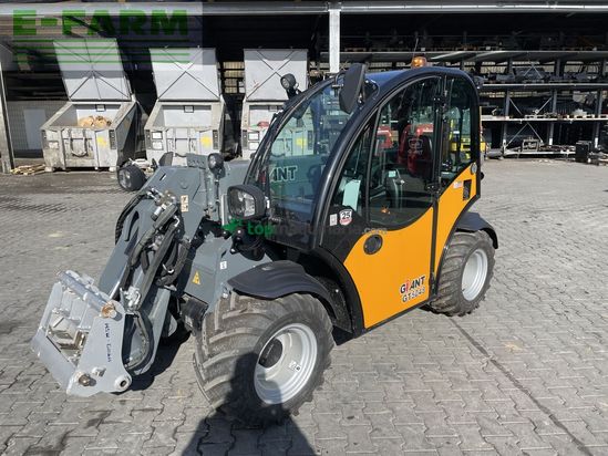 Minicargadora - Giant - tendo 5048 mit weidemann aufnahme